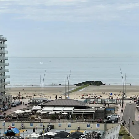 Stylish Renovated With Sea View Middelkerke