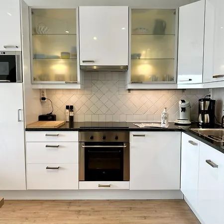 Stylish Renovated With Sea View Apartman Middelkerke